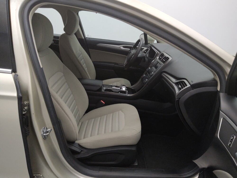 2018 Ford Fusion in St. Louis, MO 63136 - 18120485 21