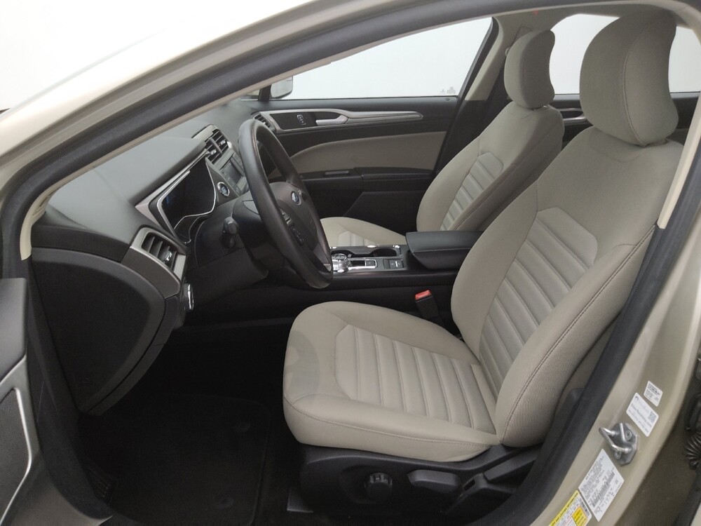 2018 Ford Fusion in St. Louis, MO 63136 - 18120485 17