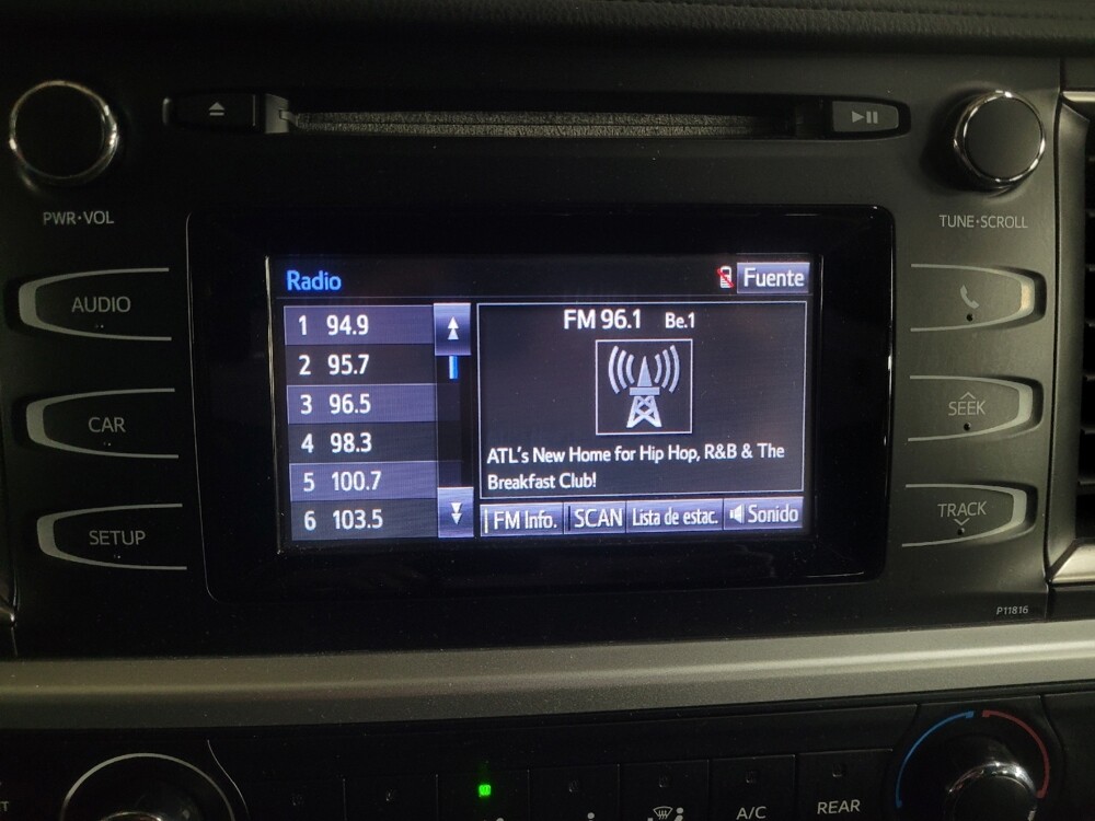 2019 Toyota Highlander in Stone Mountain, GA 30083 - 18120486 25