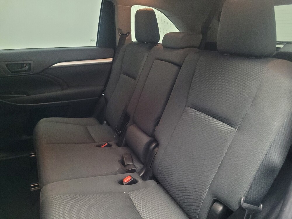 2019 Toyota Highlander in Stone Mountain, GA 30083 - 18120486 18