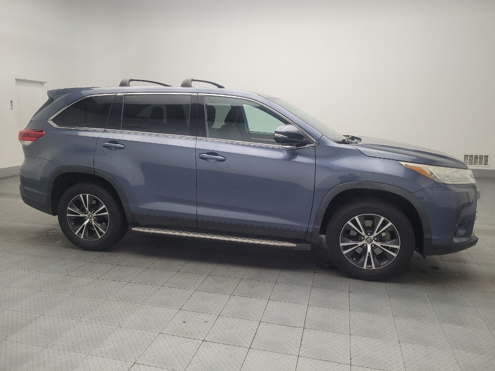 2019 Toyota Highlander in Stone Mountain, GA 30083 - 18120486 11