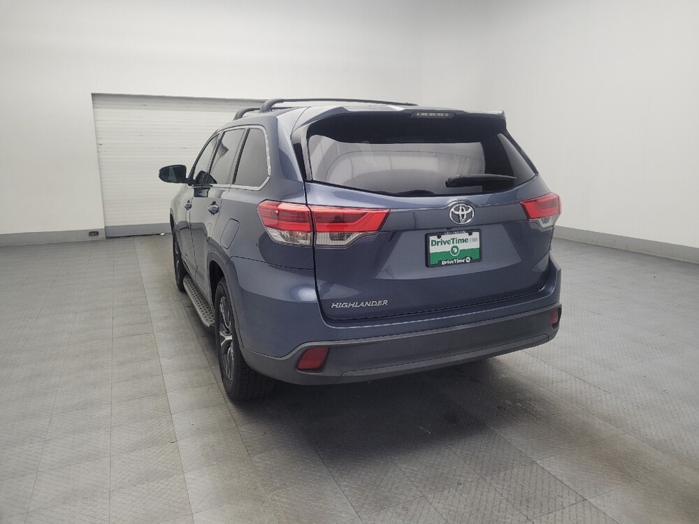 2019 Toyota Highlander in Stone Mountain, GA 30083 - 18120486 5