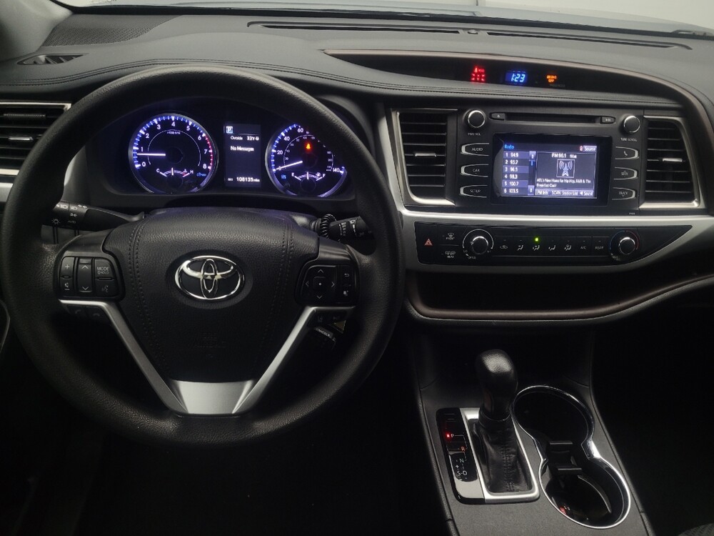 2019 Toyota Highlander in Stone Mountain, GA 30083 - 18120486 22