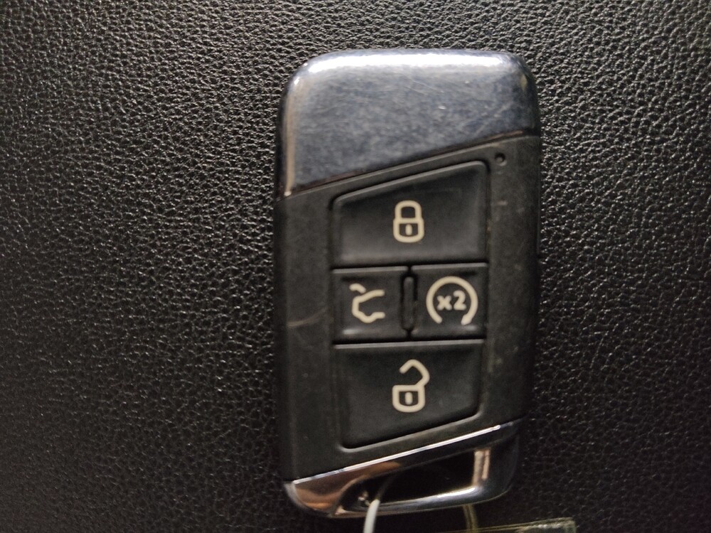 2022 Volkswagen Atlas in Conyers, GA 30094 - 18120491 32