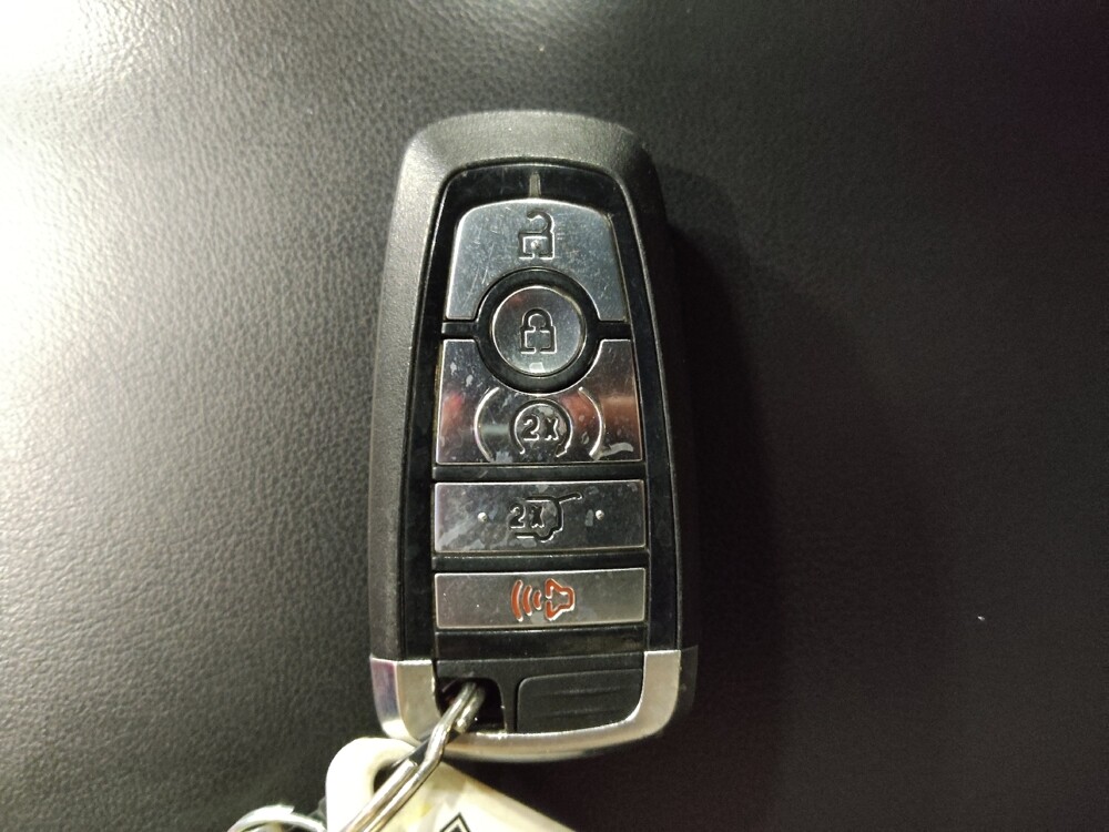 2020 Ford Explorer in Arlington, TX 76011 - 18120507 32