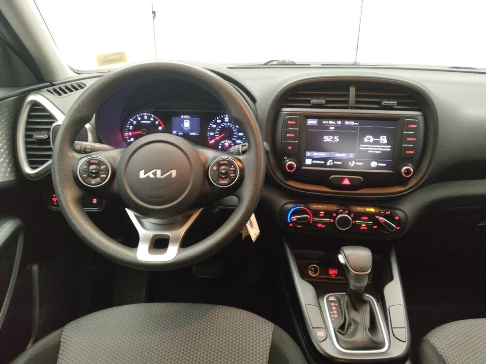 2022 Kia Soul in El Paso, TX 79907 - 18120509 22