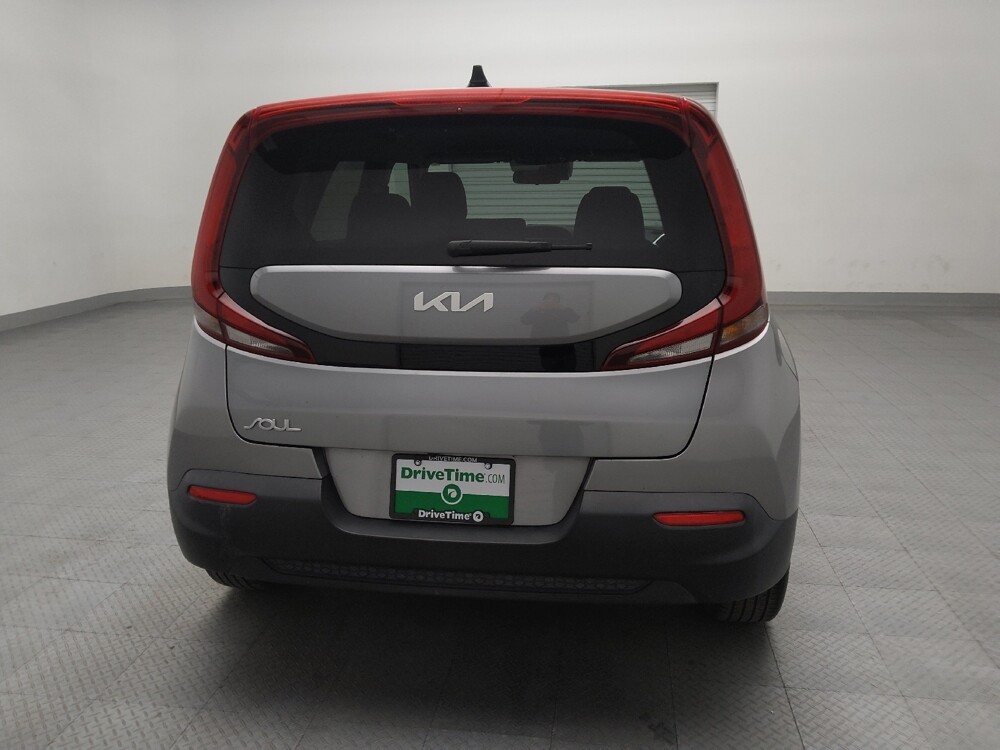 2022 Kia Soul in El Paso, TX 79907 - 18120509 7