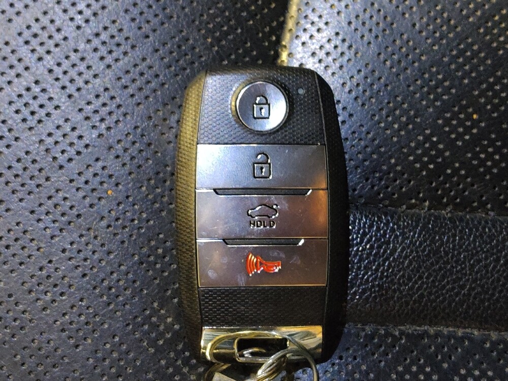 2020 Kia Optima in Lewisville, TX 75067 - 18120512 32