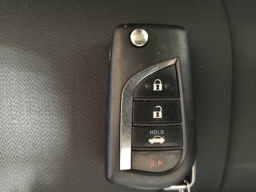 2020 Toyota Camry in Arlington, TX 76011 - 18120521 32