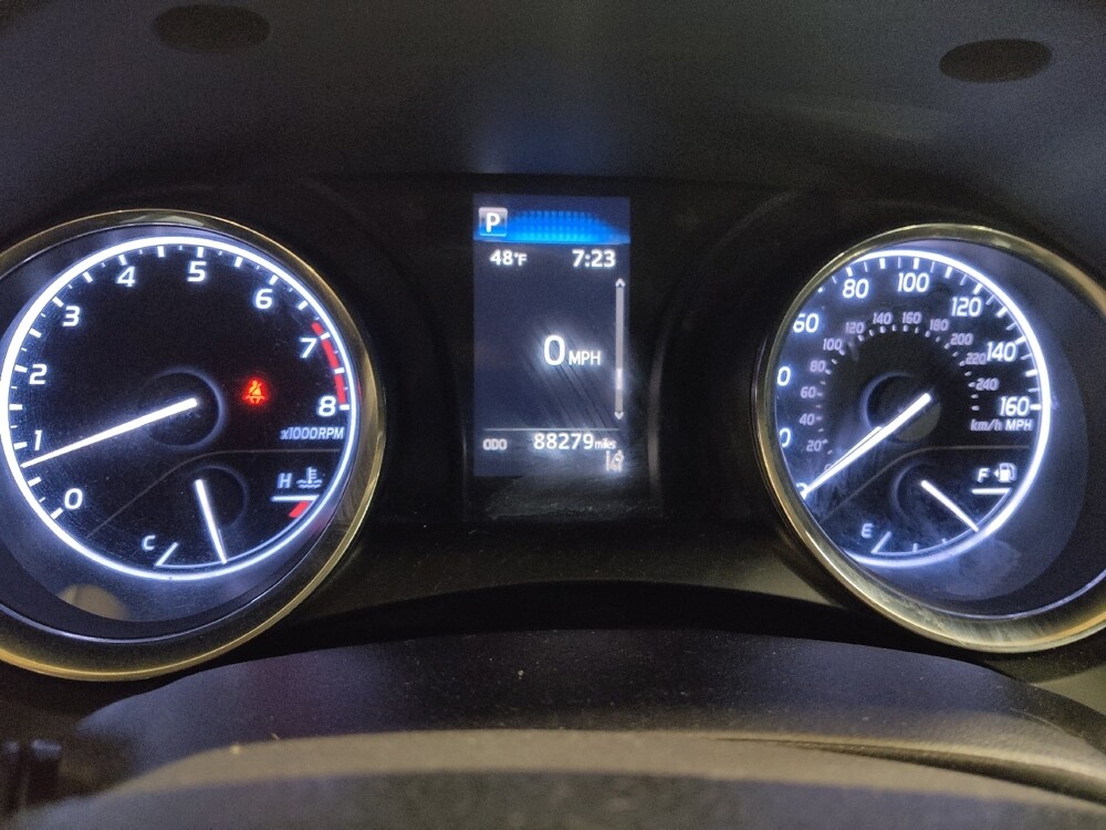 2020 Toyota Camry in Arlington, TX 76011 - 18120521 23