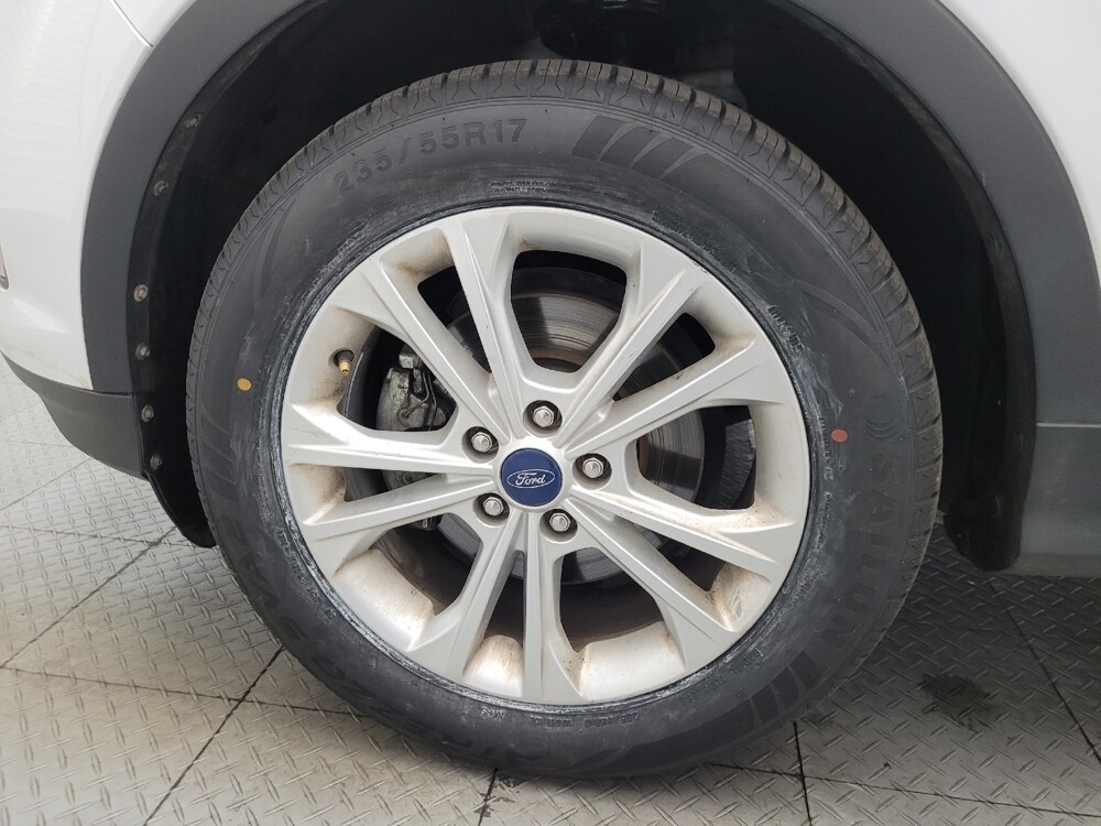 2019 Ford Escape in Phoenix, AZ 85015 - 18120534 31