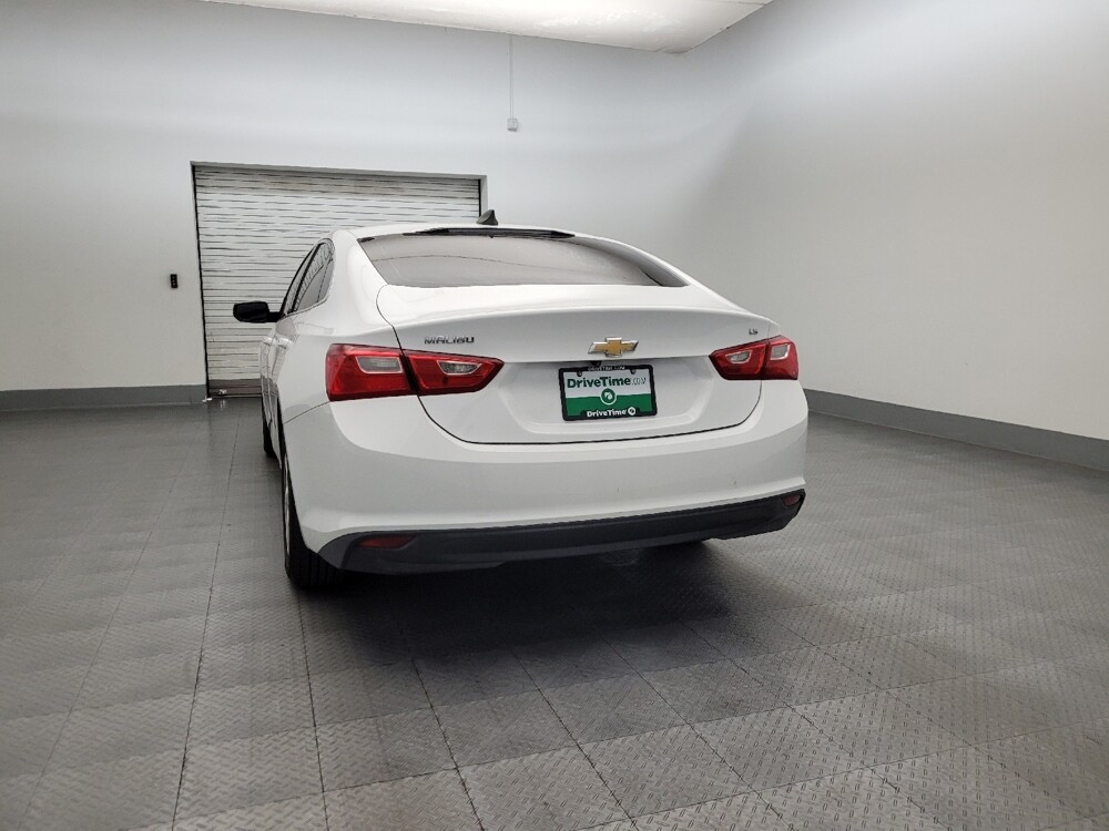 2016 Chevrolet Malibu in Phoenix, AZ 85022 - 18120539 6