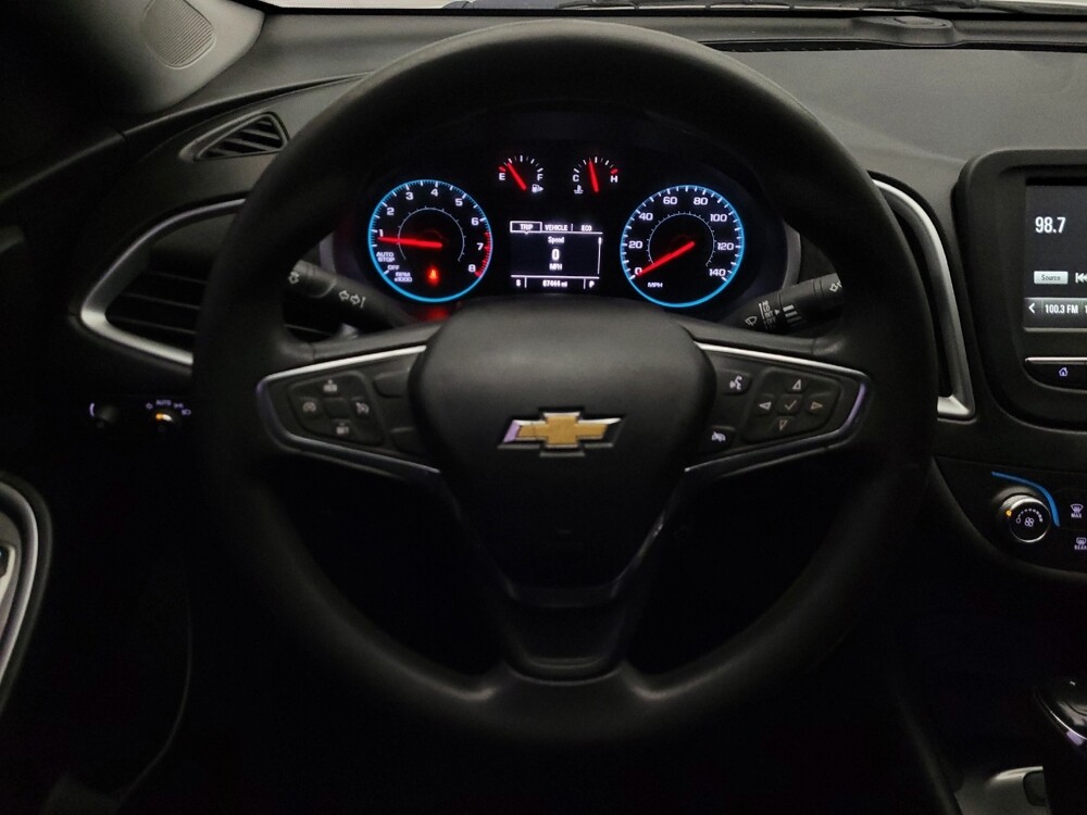 2016 Chevrolet Malibu in Phoenix, AZ 85022 - 18120539 22