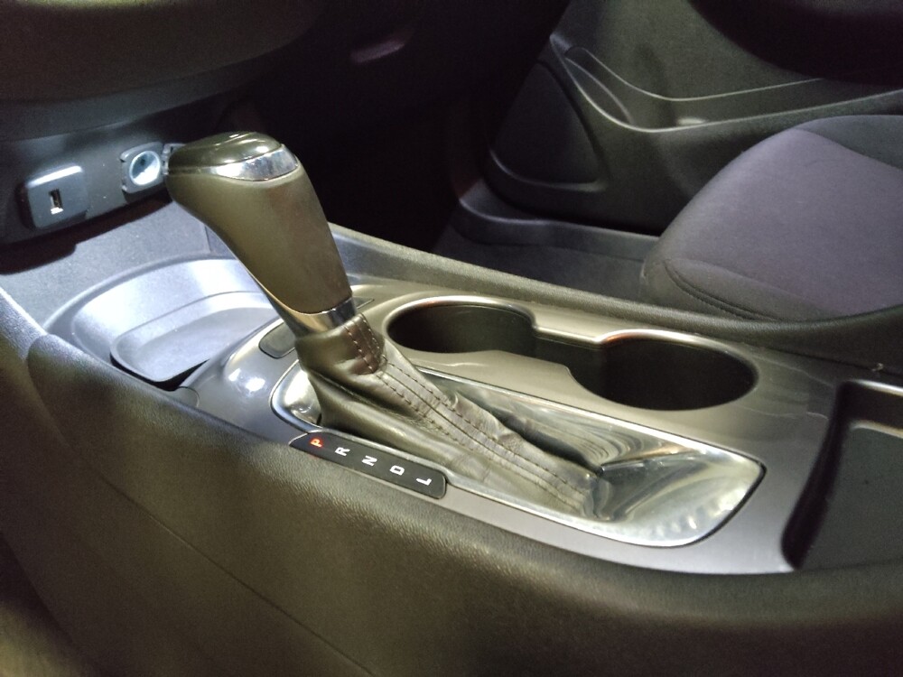 2016 Chevrolet Malibu in Phoenix, AZ 85022 - 18120539 26