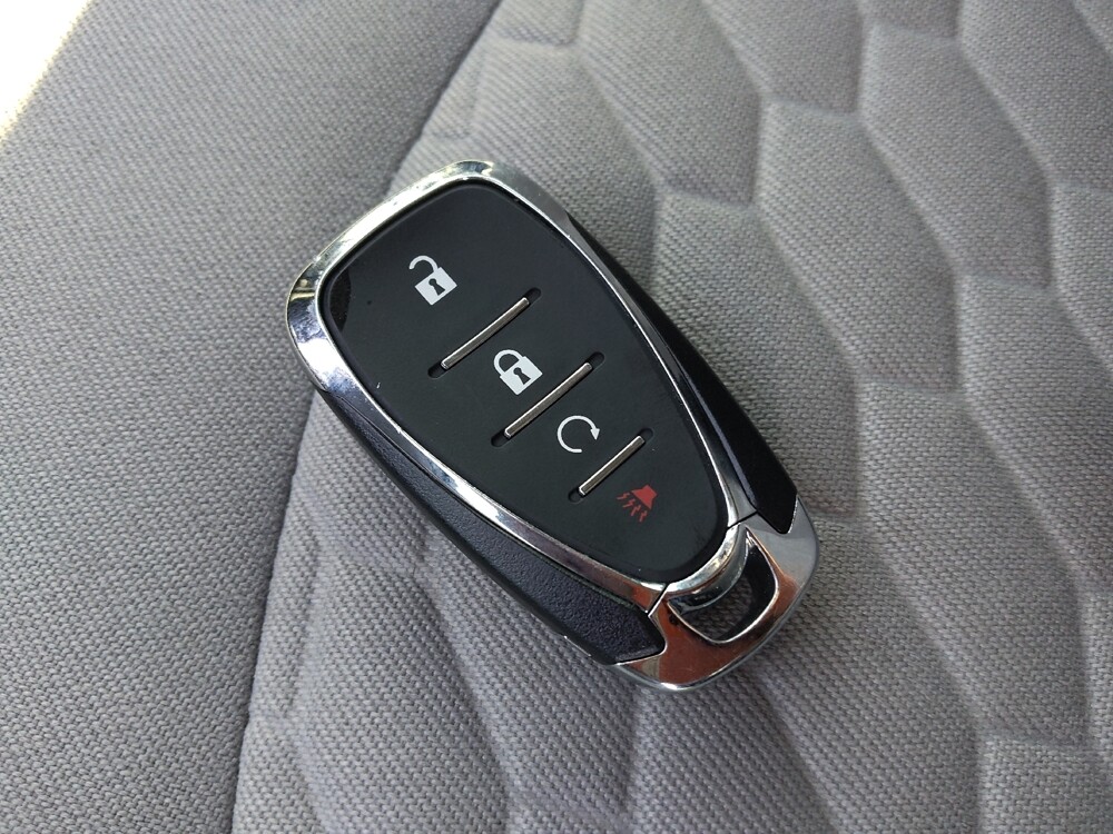 2020 Chevrolet Equinox in Mesa, AZ 85210 - 18120540 32