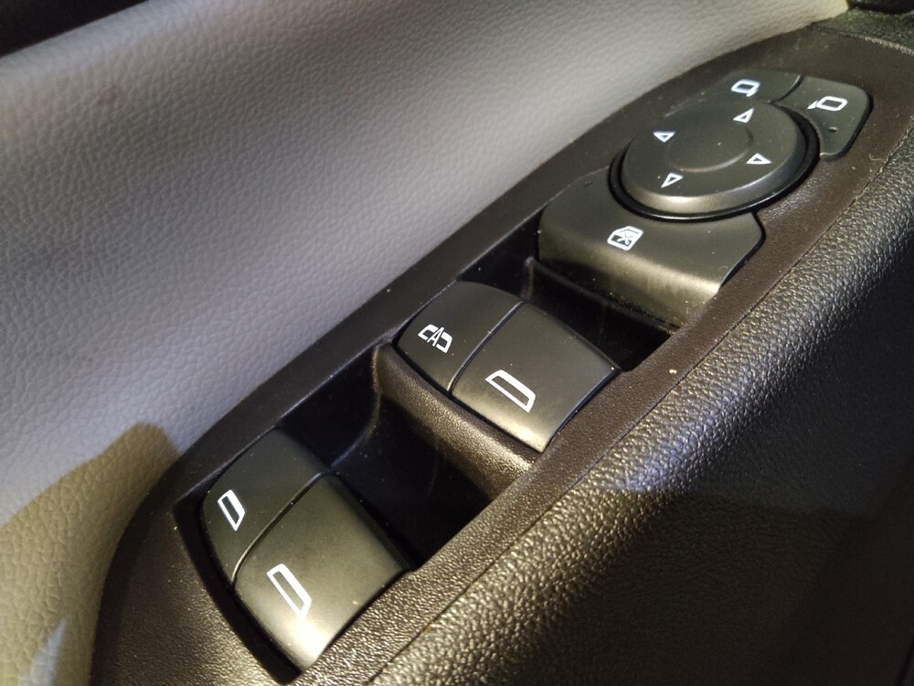 2020 Chevrolet Equinox in Mesa, AZ 85210 - 18120540 27