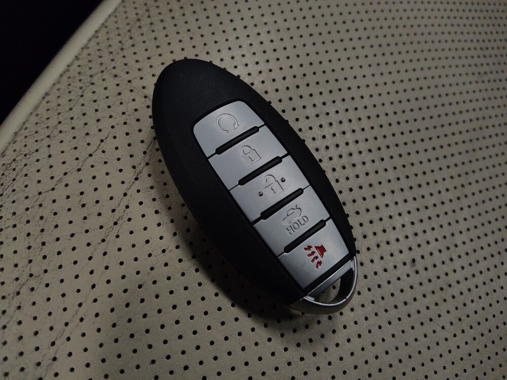 2019 INFINITI QX50 in Chandler, AZ 85225 - 18120541 32