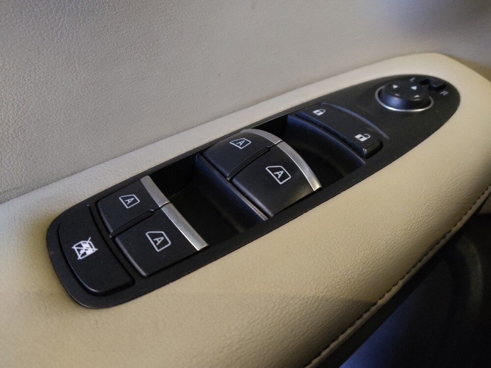 2019 INFINITI QX50 in Chandler, AZ 85225 - 18120541 27