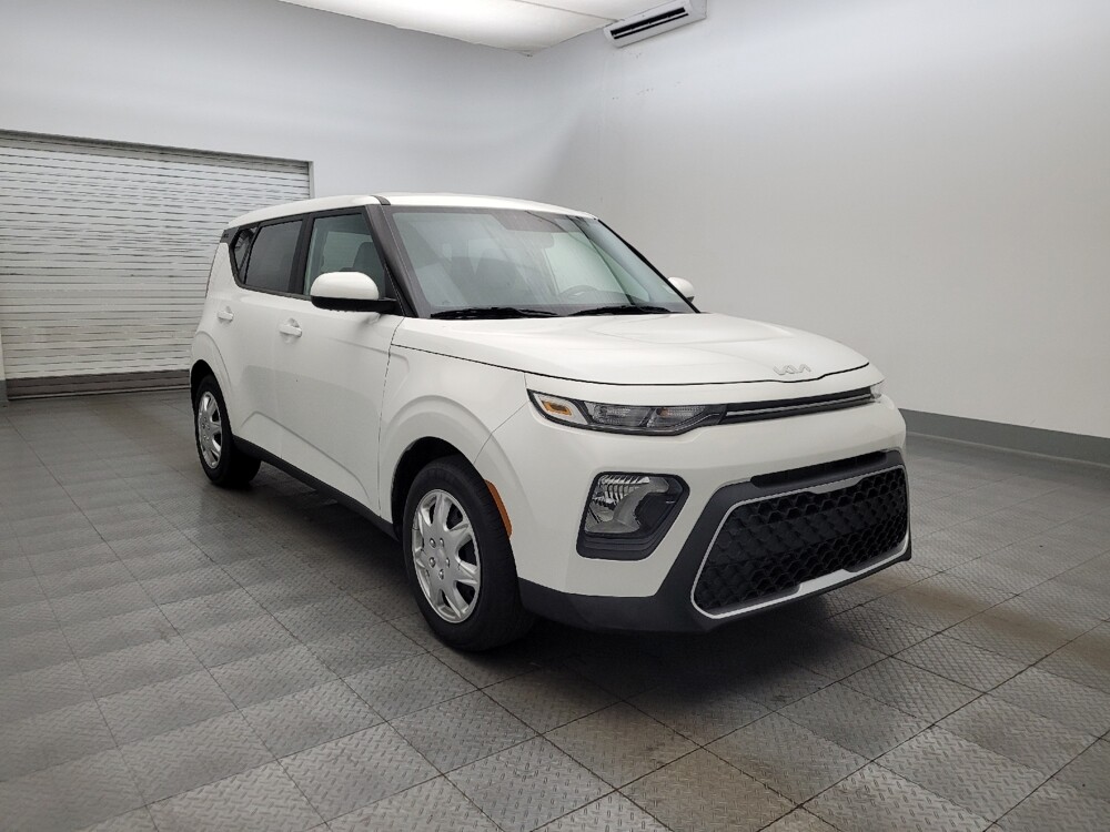 2022 Kia Soul in Tucson, AZ 85705 - 18120545 13