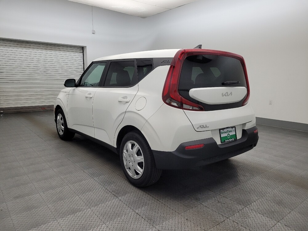 2022 Kia Soul in Tucson, AZ 85705 - 18120545 5