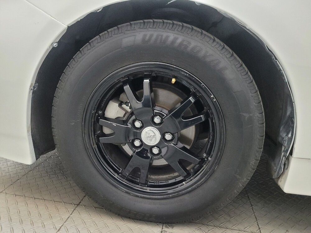 2015 Toyota Prius in Phoenix, AZ 85015 - 18120546 31