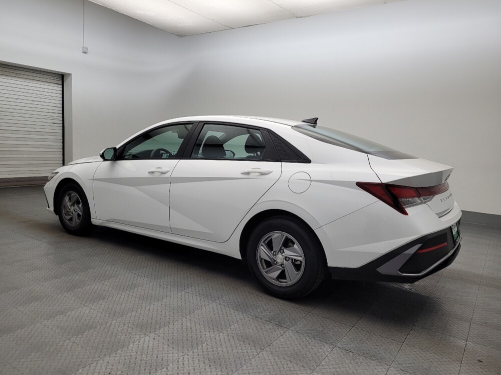 2024 Hyundai Elantra in Mesa, AZ 85210 - 18120559 3