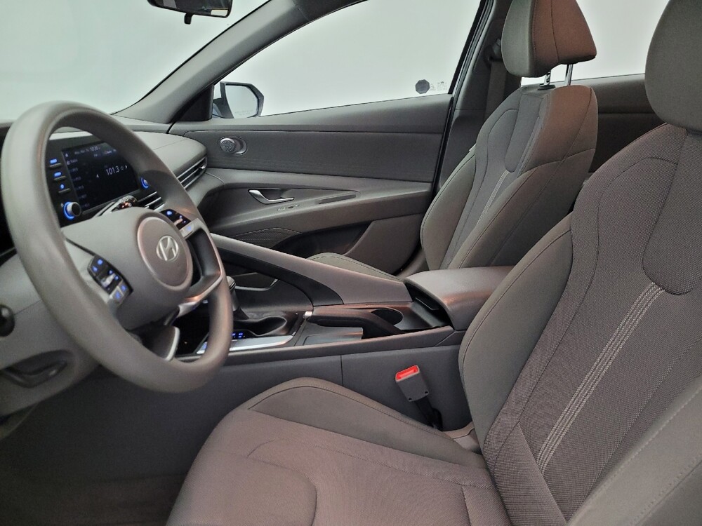 2024 Hyundai Elantra in Mesa, AZ 85210 - 18120559 17