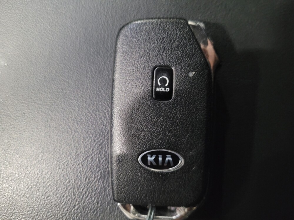 2021 Kia Sorento in Pittsburgh, PA 15236 - 18120560 32