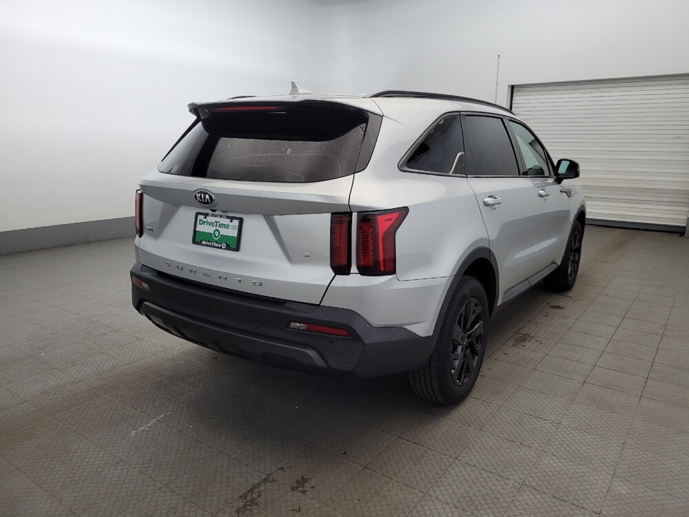 2021 Kia Sorento in Pittsburgh, PA 15236 - 18120560 9