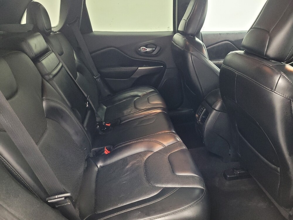 2019 Jeep Cherokee in Memphis, TN 38115 - 18120567 19