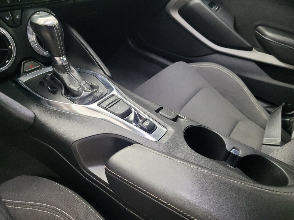 2020 Chevrolet Camaro in Antioch, TN 37013 - 18120569 26