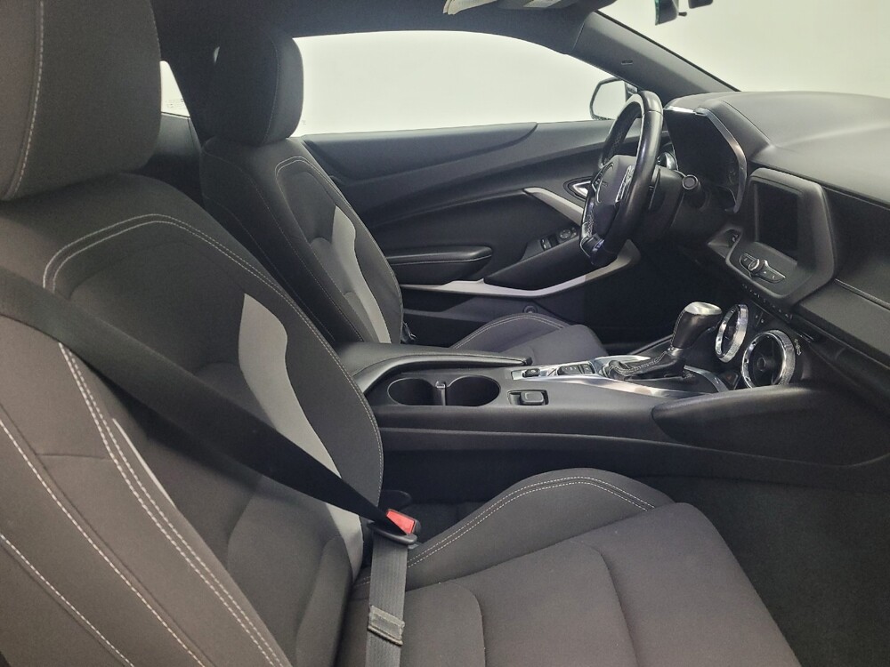 2020 Chevrolet Camaro in Antioch, TN 37013 - 18120569 21