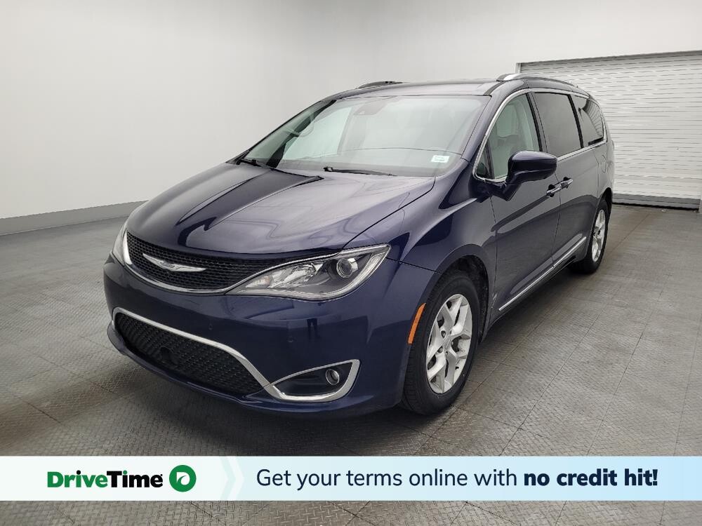 2017 Chrysler Pacifica in Orlando, FL 32808 - 18120576