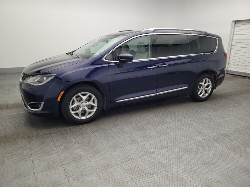 2017 Chrysler Pacifica in Orlando, FL 32808 - 18120576 2