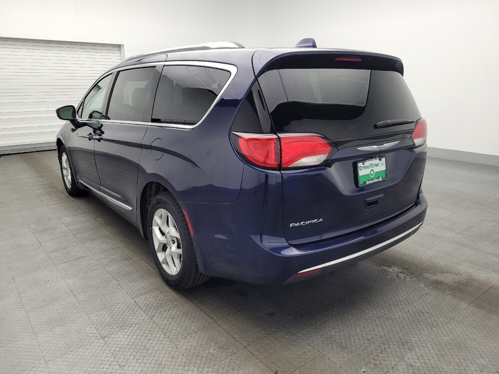 2017 Chrysler Pacifica in Orlando, FL 32808 - 18120576 5