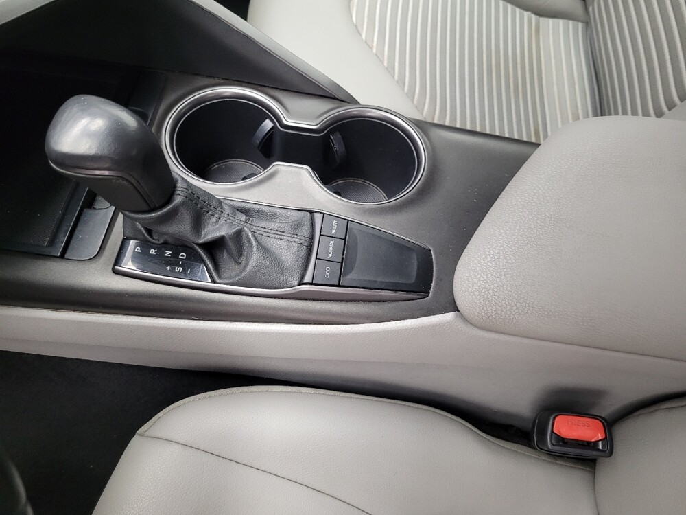 2022 Toyota Camry in Las Vegas, NV 89102 - 18120579 26