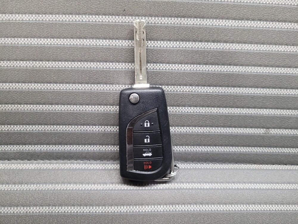 2022 Toyota Camry in Las Vegas, NV 89102 - 18120579 32