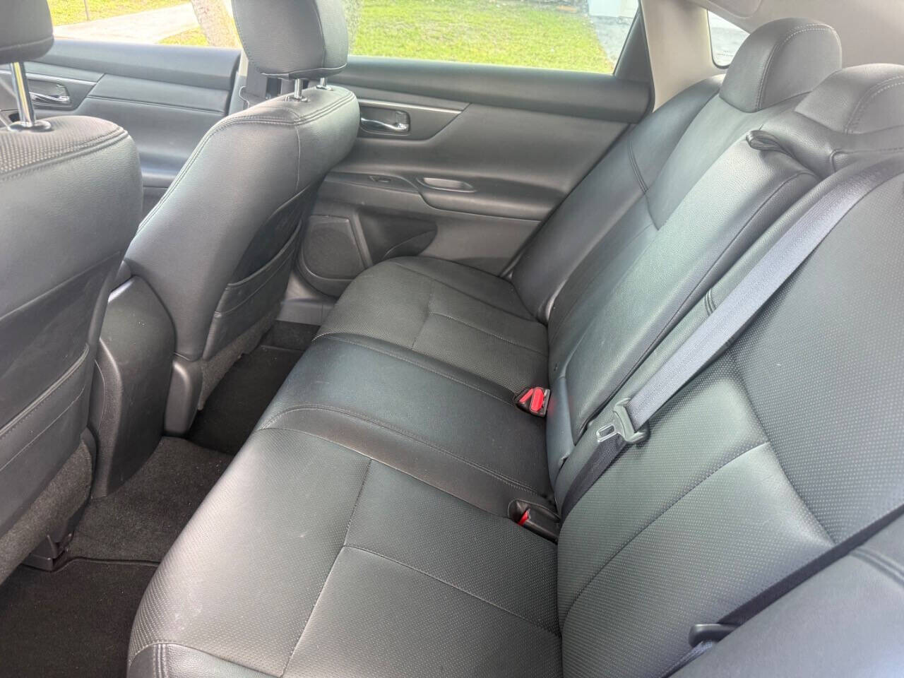 2015 Nissan Altima in Hollywood, FL 33023-1906 - 18120581 23