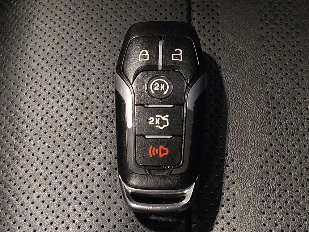 2016 Ford Mustang in Jacksonville, FL 32225 - 18120582 32