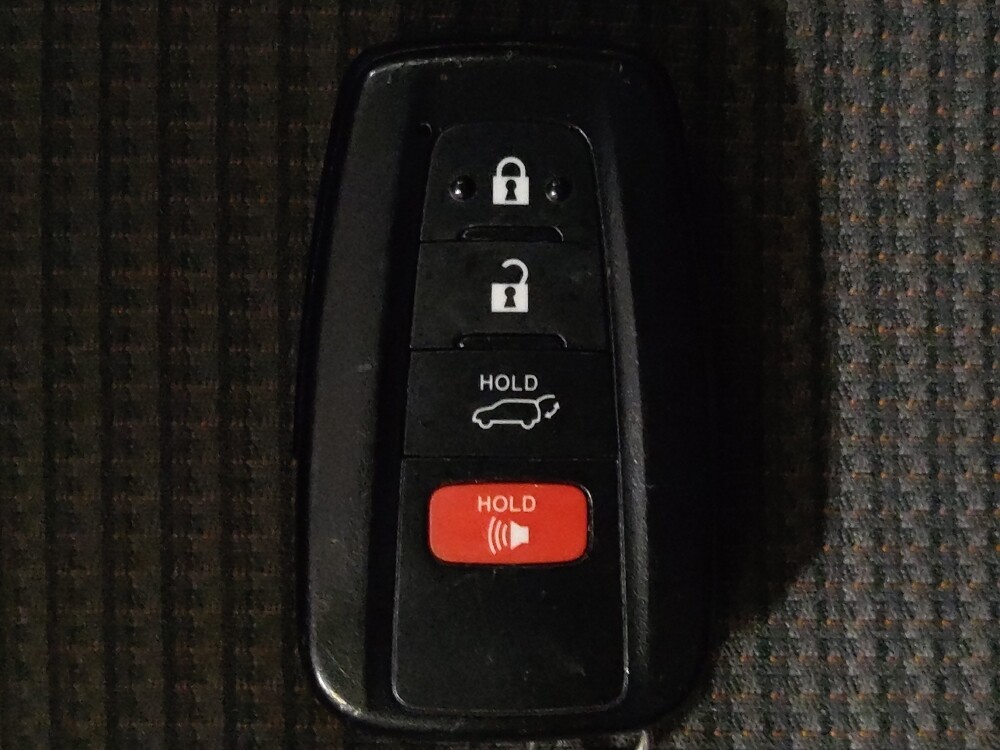 2021 Toyota Highlander in Marietta, GA 30062 - 18120584 32