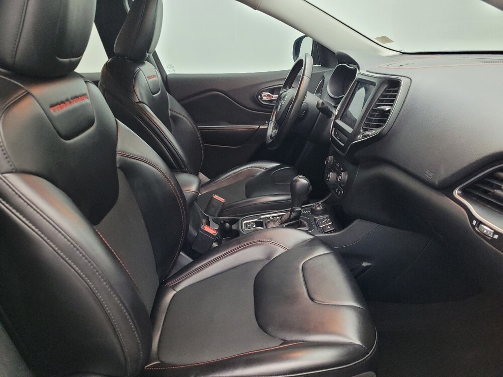 2019 Jeep Cherokee in Kissimmee, FL 34744 - 18120590 21