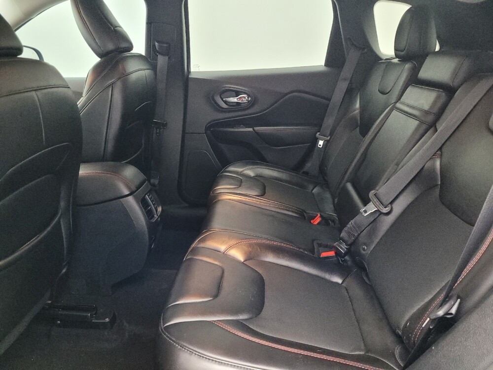 2019 Jeep Cherokee in Kissimmee, FL 34744 - 18120590 18