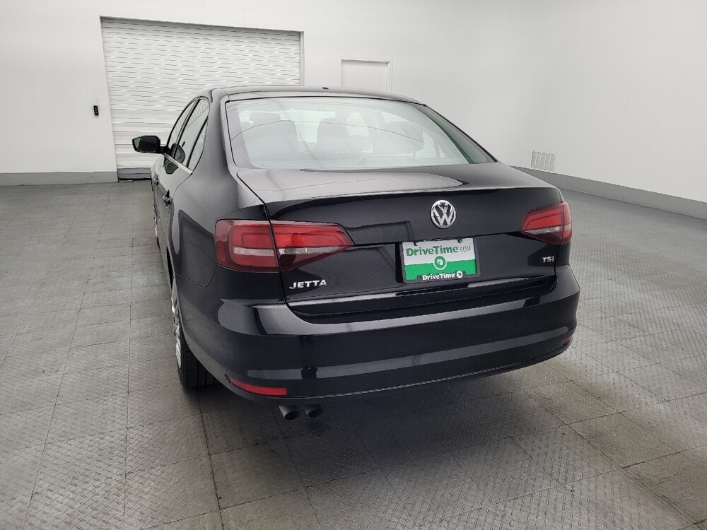 2017 Volkswagen Jetta in Orlando, FL 32808 - 18120595 6