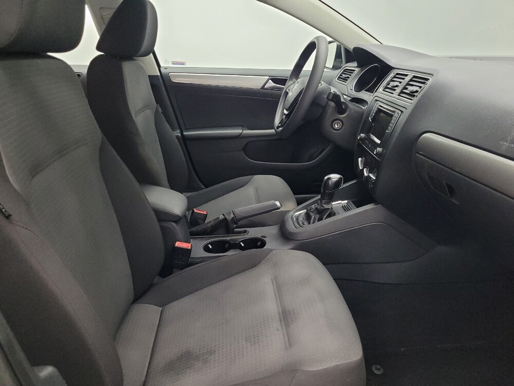 2017 Volkswagen Jetta in Orlando, FL 32808 - 18120595 21