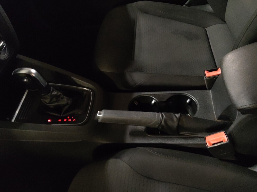 2017 Volkswagen Jetta in Orlando, FL 32808 - 18120595 26