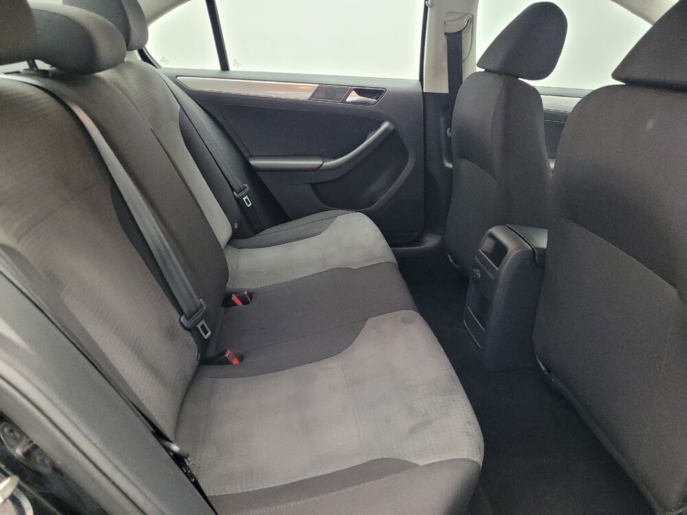 2017 Volkswagen Jetta in Orlando, FL 32808 - 18120595 19