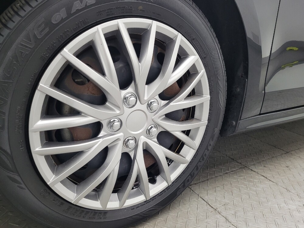 2017 Volkswagen Jetta in Orlando, FL 32808 - 18120595 31