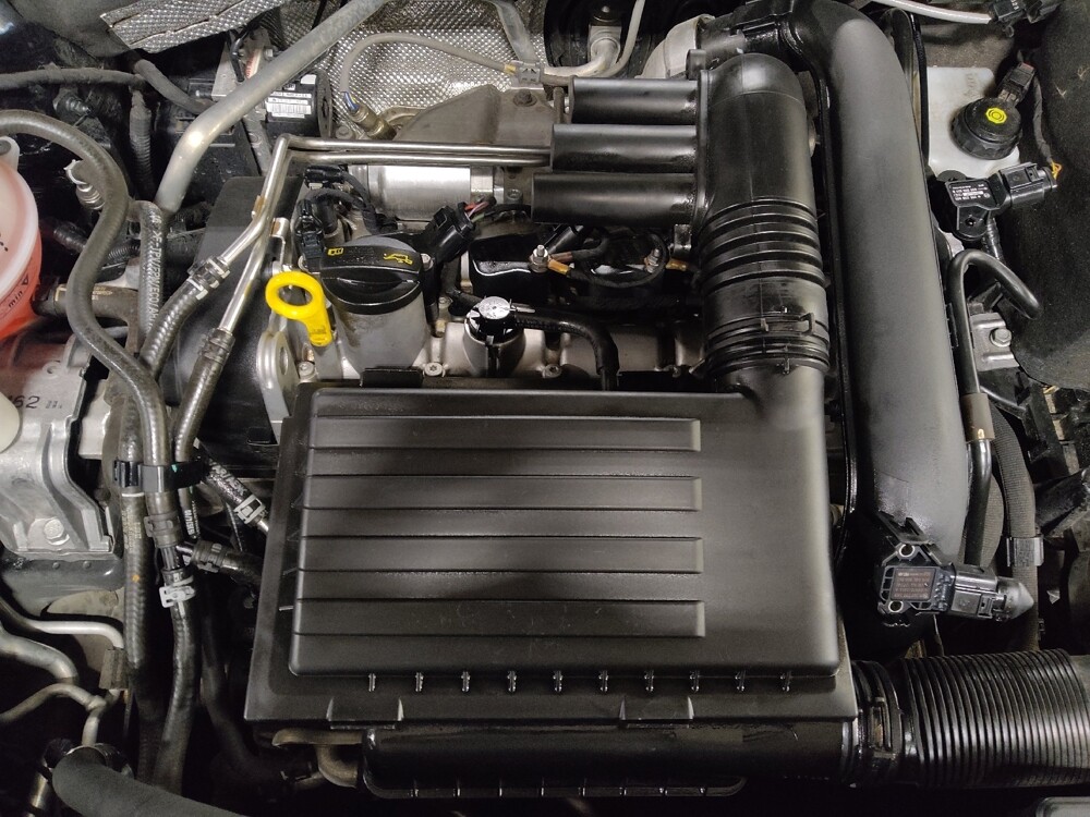 2017 Volkswagen Jetta in Orlando, FL 32808 - 18120595 30