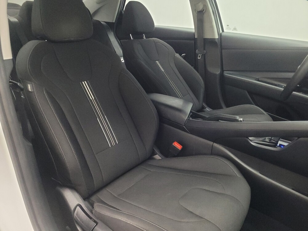 2022 Hyundai Elantra in Macon, GA 31210 - 18120599 21