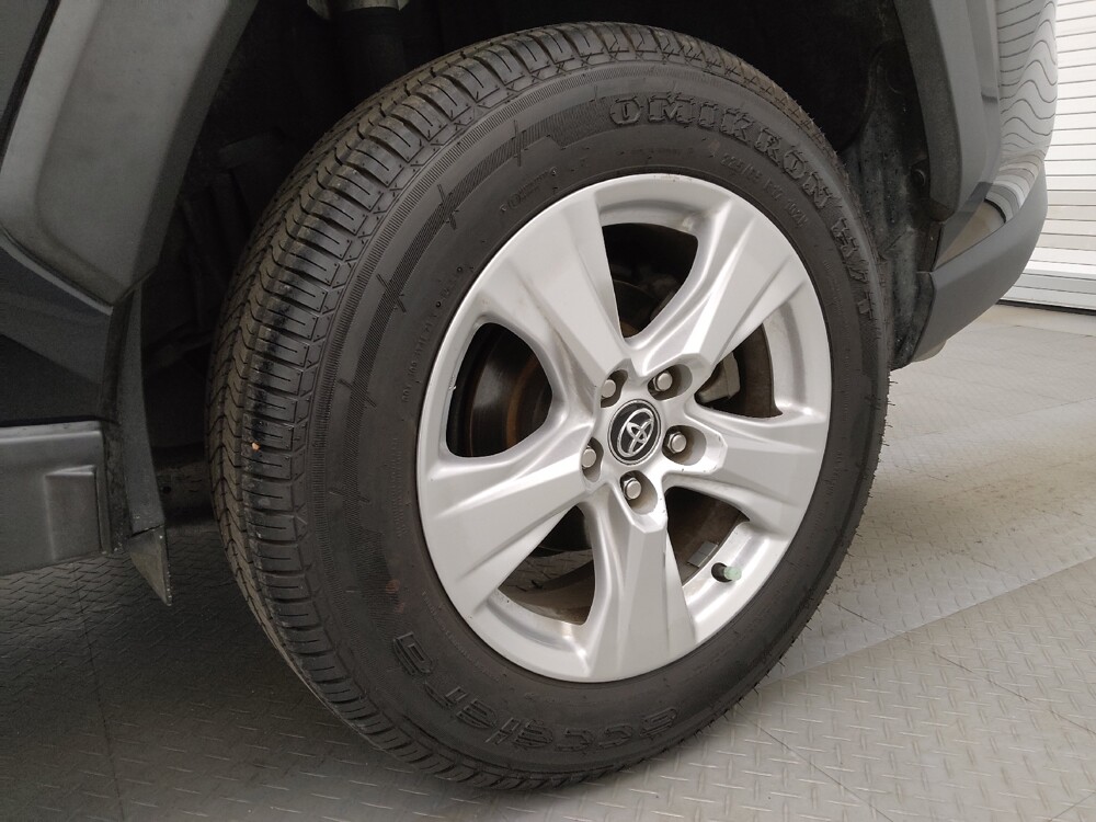 2020 Toyota RAV4 in Albuquerque, NM 87123 - 18120625 31